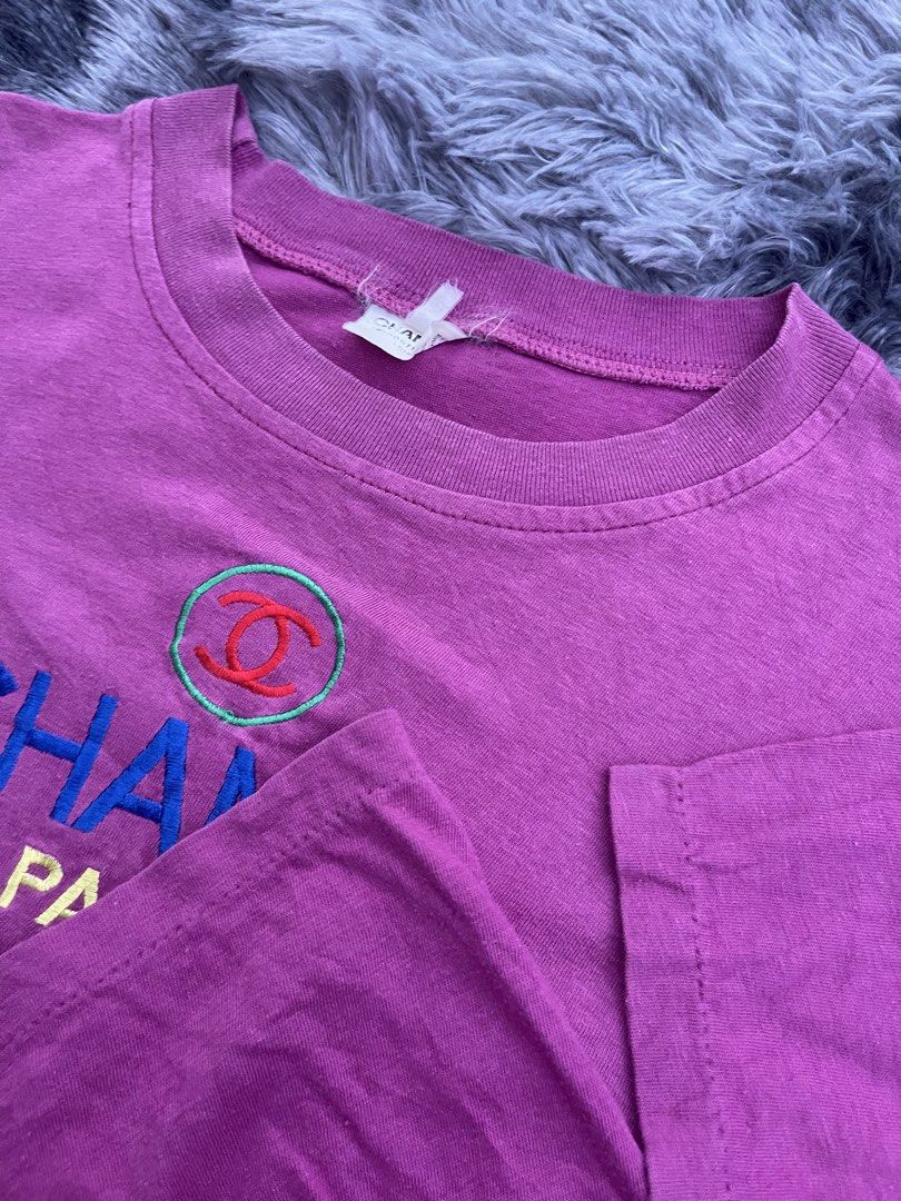 Vintage boot chanel (Category: Tshirts & Polo Shirts ) located in San Jacinto. Submitted by clothcartelph (Listing ID 1468562694, Image 3). Description: VINTAGE BOOTLEG CHANEL SIZE: ~ DIMES: 23/25 WIDTH: 23 LENGTH: 25 ISSUE: ~ COLOR RATE: 9.2/10 CONDITION: EXCELLENT .