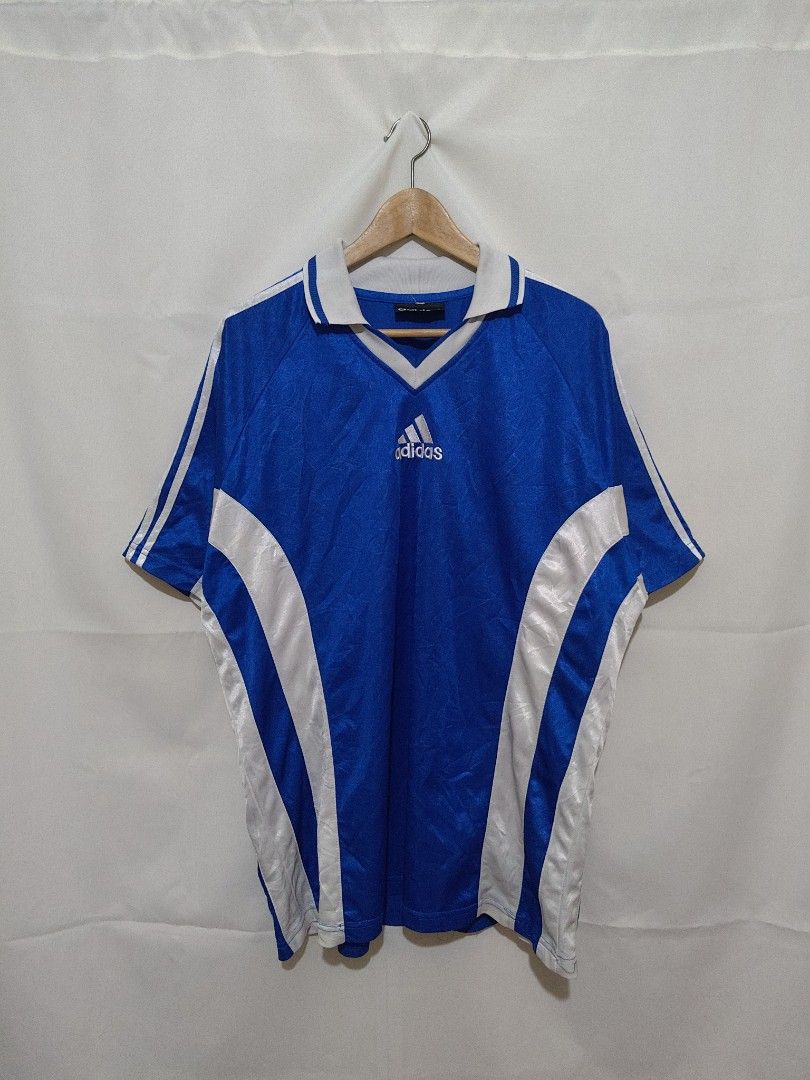 Vintage Bootleg Adidas Jersey (Category: Tshirts & Polo Shirts ) located in Bacolod City. Submitted by xvespe (Listing ID 1468692495, Image 1). Description: Size: XL Condition: Heavily Used Flaw: SOA, Black Stain behind Neck, Loose stitch/runs Width: 23.5" Length: 29.5" Color may vary due to lighting. Measurements were taken pit to pit in a flat-lay position. Please compare to your already owned garments to avoid confusion and further hassle..