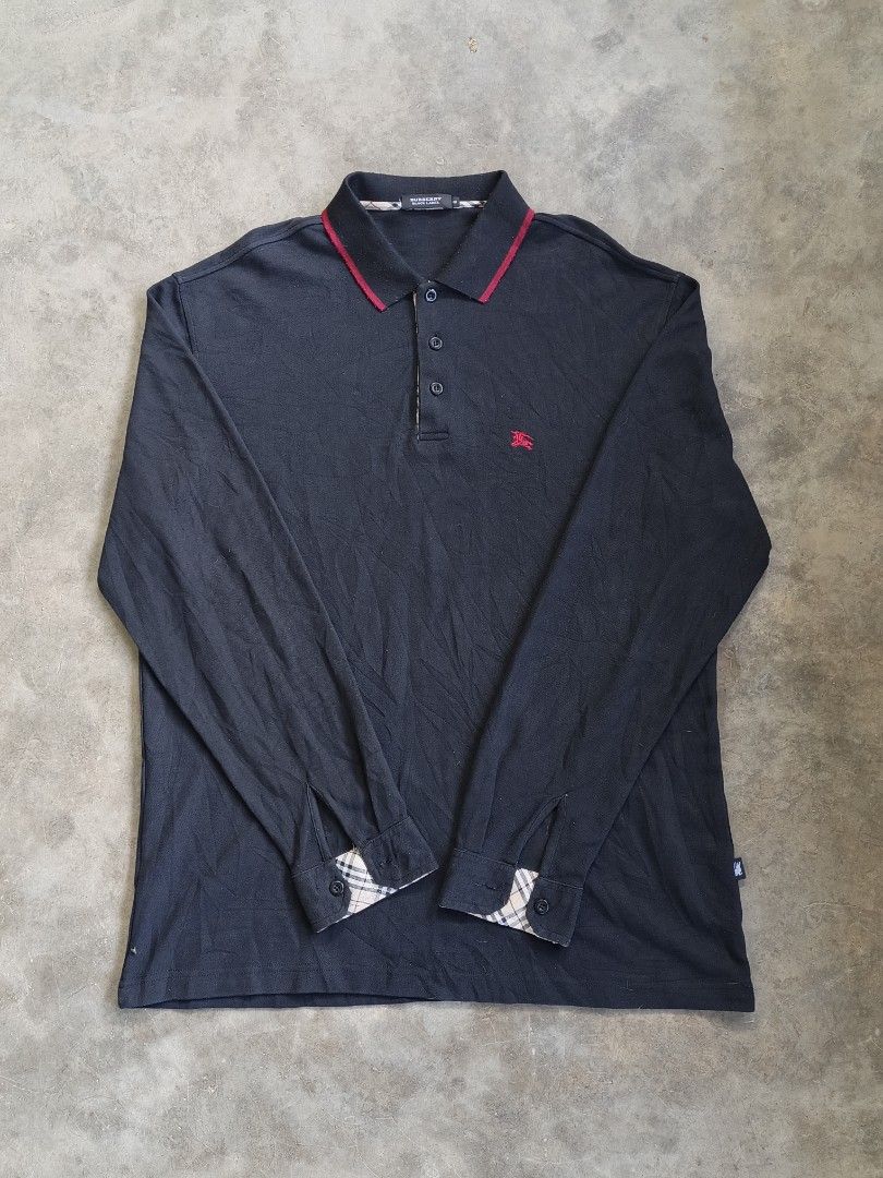 VINTAGE BURBERRY LONG SLEEVE (Category: Coats, Jackets and Outerwear) located in Iloilo. Submitted by dailyflight. (Listing ID 1468556842, Image 1). Description: NO ISSUE NEEDWASH ONLY.
