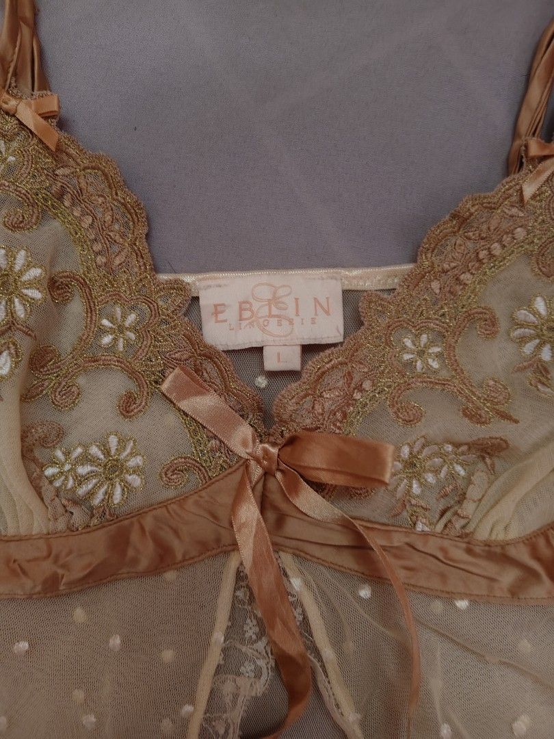 Vintage Eblin lingerie (Category: Sleeveless) located in Alburquerque. Submitted by dzm.ancn0 (Listing ID 1468507568, Image 2). Description: .