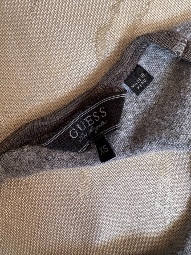 vintage guess cutout top (Category: Shirts) located in Sorsogon. Submitted by julijulia_05 (Listing ID 1468506359, Image 2). Description: xs-s.