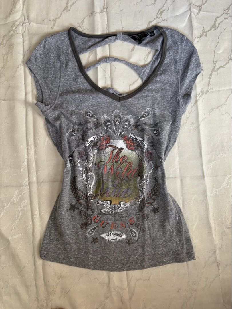 vintage guess cutout top (Category: Shirts) located in Sorsogon. Submitted by julijulia_05 (Listing ID 1468506359, Image 1). Description: xs-s.