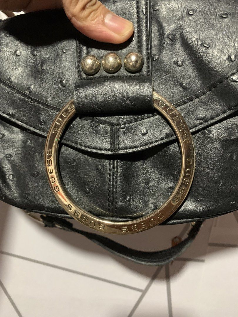 VINTAGE GUESS KILI (Category: Shoulder Bags) located in Cagayan de Oro. Submitted by akidomingo088 (Listing ID 1468583077, Image 2). Description: No hiden flaws What you see What you get.