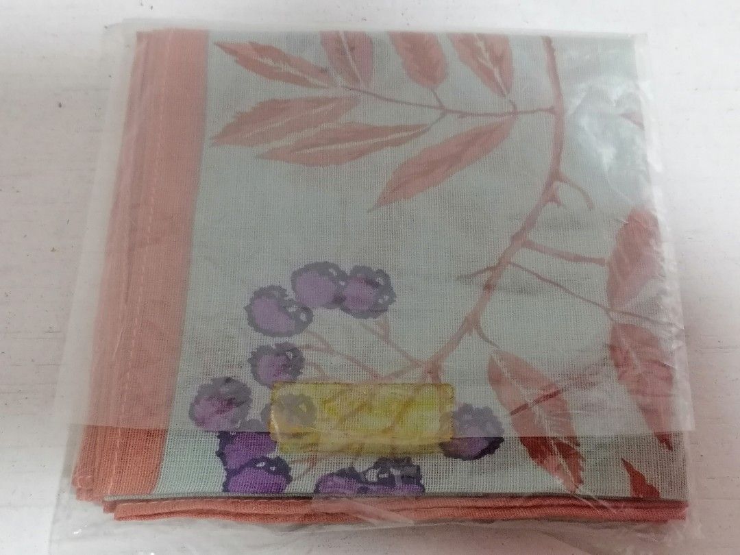Vintage KENZO Botanical Design Hankerchief (Category: Other Accessories) located in San Mateo. Submitted by arrowscrap_delight (Listing ID 1468500253, Image 2). Description: Vintage Kenzo Botanical Design Hankerchief Brand New / With Sticker 100% Cotton Tokyo, Japan by Kawabe Co., Ltd. Dimensions : 41.5cm x 41.5cm ( 16" x 16") No Issues 275 + SF.