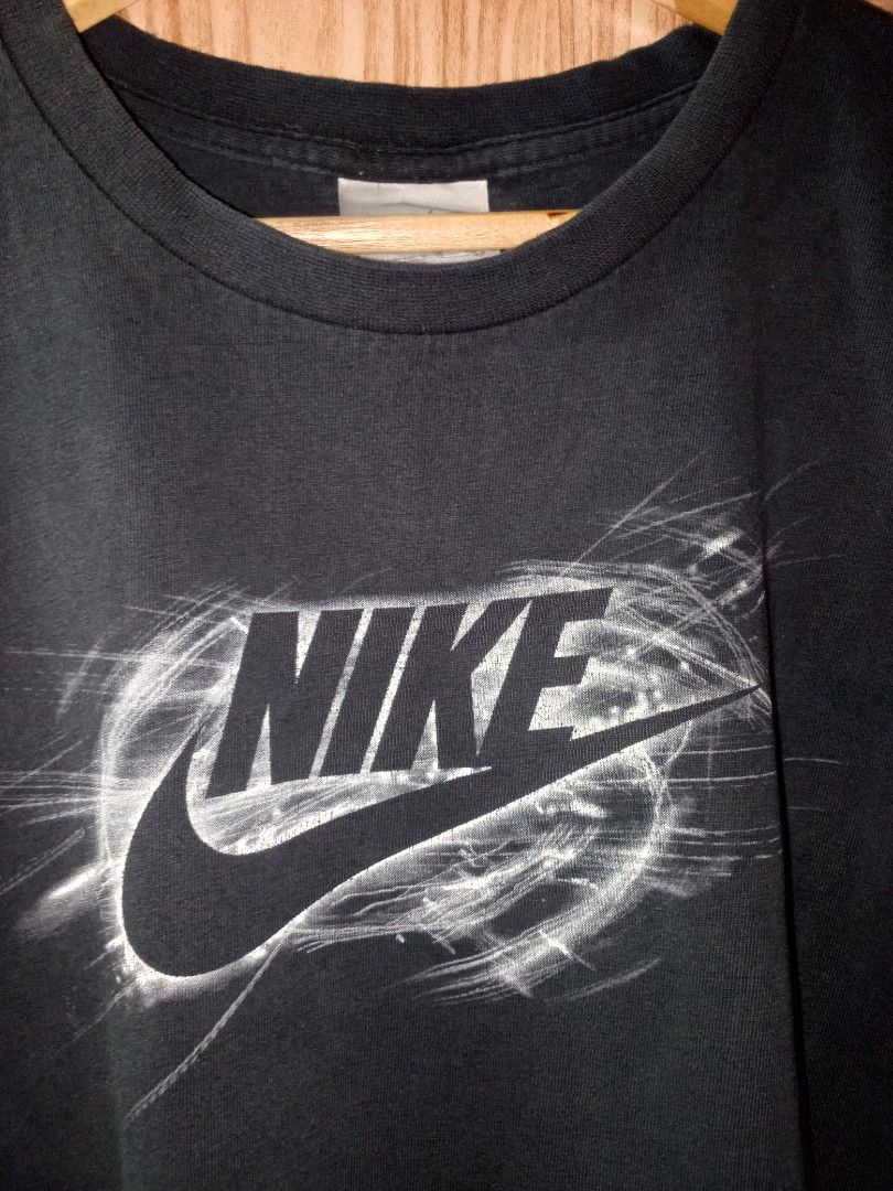 Vintage nike tee (Category: Tshirts & Polo Shirts ) located in Siquijor. Submitted by jallthi4_12345 (Listing ID 1468655797, Image 2). Description: 22 width 29 length no issue MOP-gcash JNT EXPRESS courier.