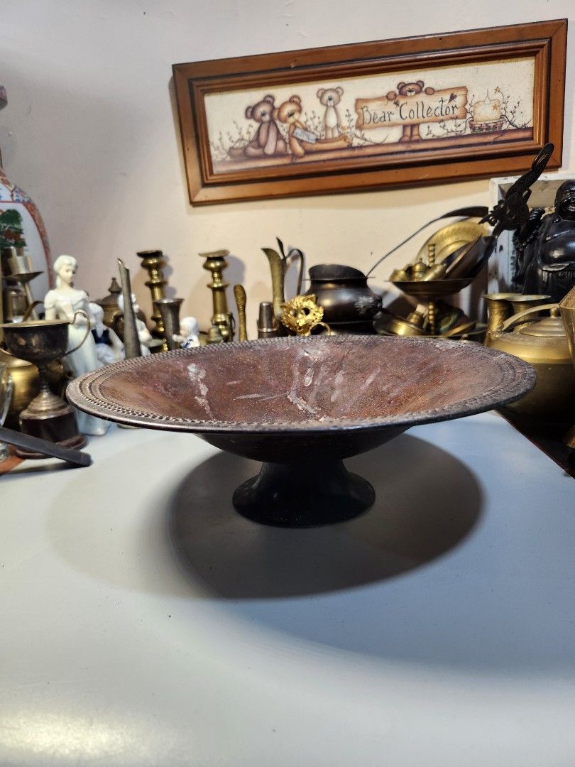 Vintage Rustic Footed Decorative Pedestal Bowl (Category: Vintage Collectibles) located in Baguio. Submitted by tindahanbagtown2600 (Listing ID 1468616722, Image 1). Description: UK Surplus | Japan Surplus Container Items Location: Baguio City, Benguet 2600 Dropping | Meet-Up | Shipping Nationwide.