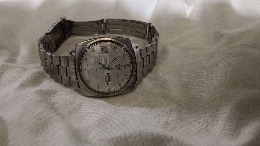 Vintage Seiko automatic DX sealion (Category: Men's Watches) located in Pasig City. Submitted by antikto (Listing ID 1468541147, Image 2). Description: vintage seiko sealion year 1967,japan issue,not working ,huminto.pa check nyo na lang. price ,4,800 php.