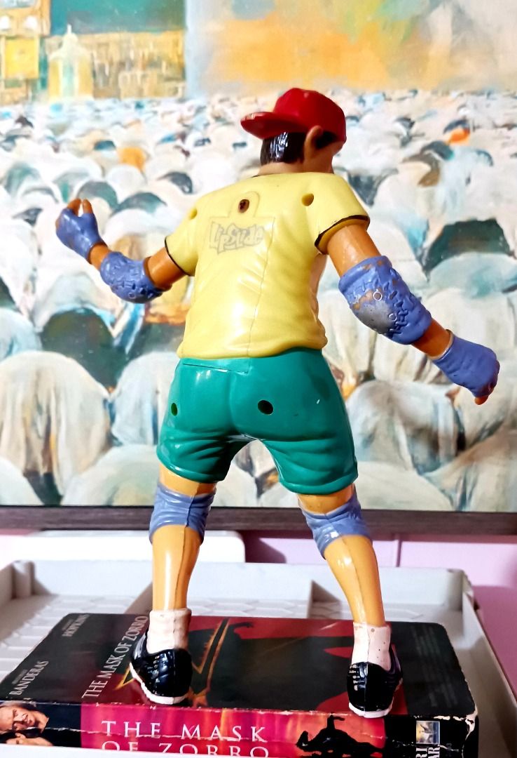 Vintage Tony Hawk Skateboarder (Category: Vintage Collectibles) located in Manila. Submitted by mickey_salonga (Listing ID 1468604873, Image 2). Description: - Type: Retro 90s action figure - as is.
