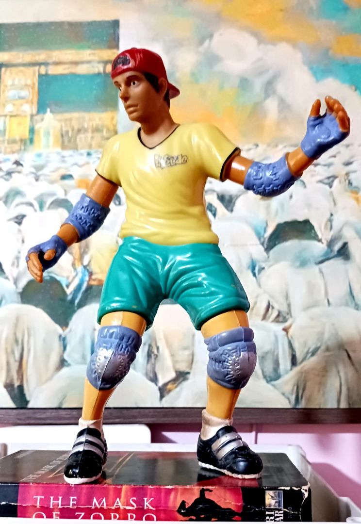 Vintage Tony Hawk Skateboarder (Category: Vintage Collectibles) located in Manila. Submitted by mickey_salonga (Listing ID 1468604873, Image 3). Description: - Type: Retro 90s action figure - as is.