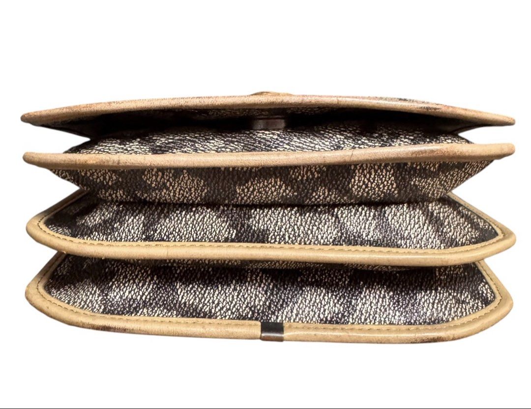 Vintage YSL Clutch Multi Compartment (Category: Clutches) located in Baguio. Submitted by pwz-eshop (Listing ID 1468561844, Image 3). Description: • Up for Grabs!! • Guaranteed Authentic!! • Flaws: Rubs on leather trims. (please see photos) • BRAND: Yves Saint Laurent. • DIMENSIONS: length 7.5", height 5.75", width 2", handle drop: -". • SERIAL NUMBER: None. • COUNTRY OF ORIGIN: Undetermined. • MATERIAL: Leather. • COLOR: Beige, taupe. • Lining: 