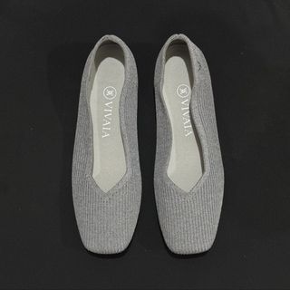 (Category: ) located in . Submitted by solestationmnl (Listing ID 1468666366, Image 1). Description: .
