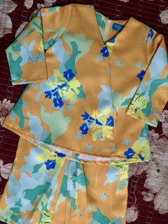 (Category: ) located in . Submitted by prelovedbykaisara (Listing ID 1468600904, Image 1). Description: .