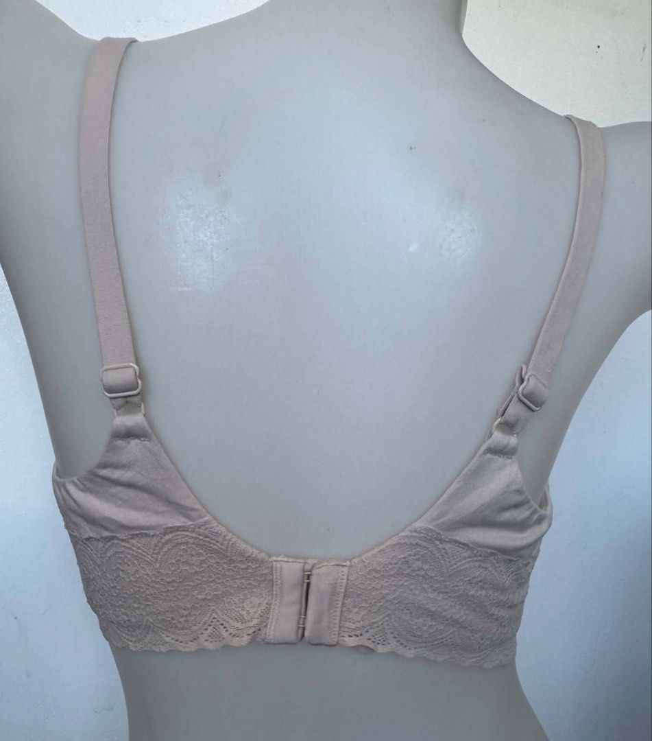 warners nonwire bra 36A (Category: Undergarments & Loungewear) located in San Jose. Submitted by 99ners (Listing ID 1468526232, Image 2). Description: .