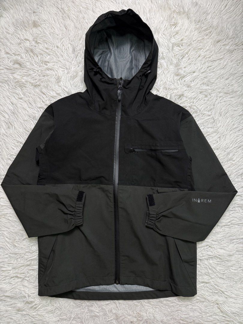 Water repellent jacket (Category: Coats, Jackets and Outerwear) located in Baguio. Submitted by sellingtonshop (Listing ID 1468520222, Image 1). Description: t8. Aegis Inarem workman jacket *wind and water repellent Size: S Dimes: 25*21 Condition: good as new Issue: none Mine: 680 Steal: 780 Grab: 880.