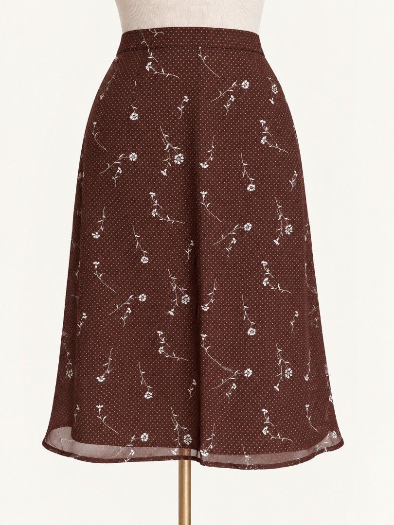 Whimsy skirt choco brown (Category: Skirts) located in Angeles City. Submitted by milovewardrobe (Listing ID 1468587253, Image 1). Description: 26-27 waist 21.5 length.