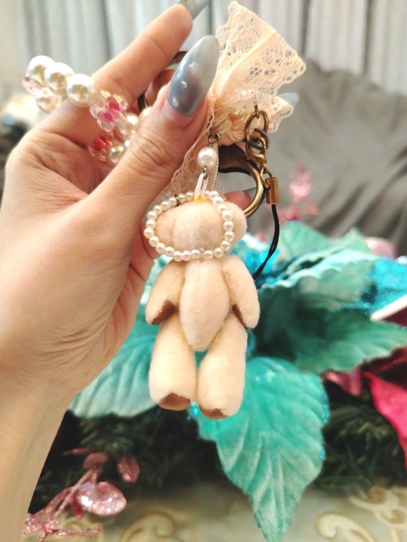 White Bear Keychain Charm with Pearl Strap (Category: Other Merchandise) located in San Fernando. Submitted by jpmarketplace2023 (Listing ID 1468682691, Image 3). Description: 💚 All items are authentic from Japan. 💛 MOP: GCash (❌️ GCash Protect) 🩵 MOD: LBC only (❌️ S. Checkout, COD, COP) 💙 Meet-up: Vista Mall, San Fernando, Pampanga 💜 All items are on-hand. 🧡 First to pay gets the item first. ❤️ Breakable items are packed with care and caut
