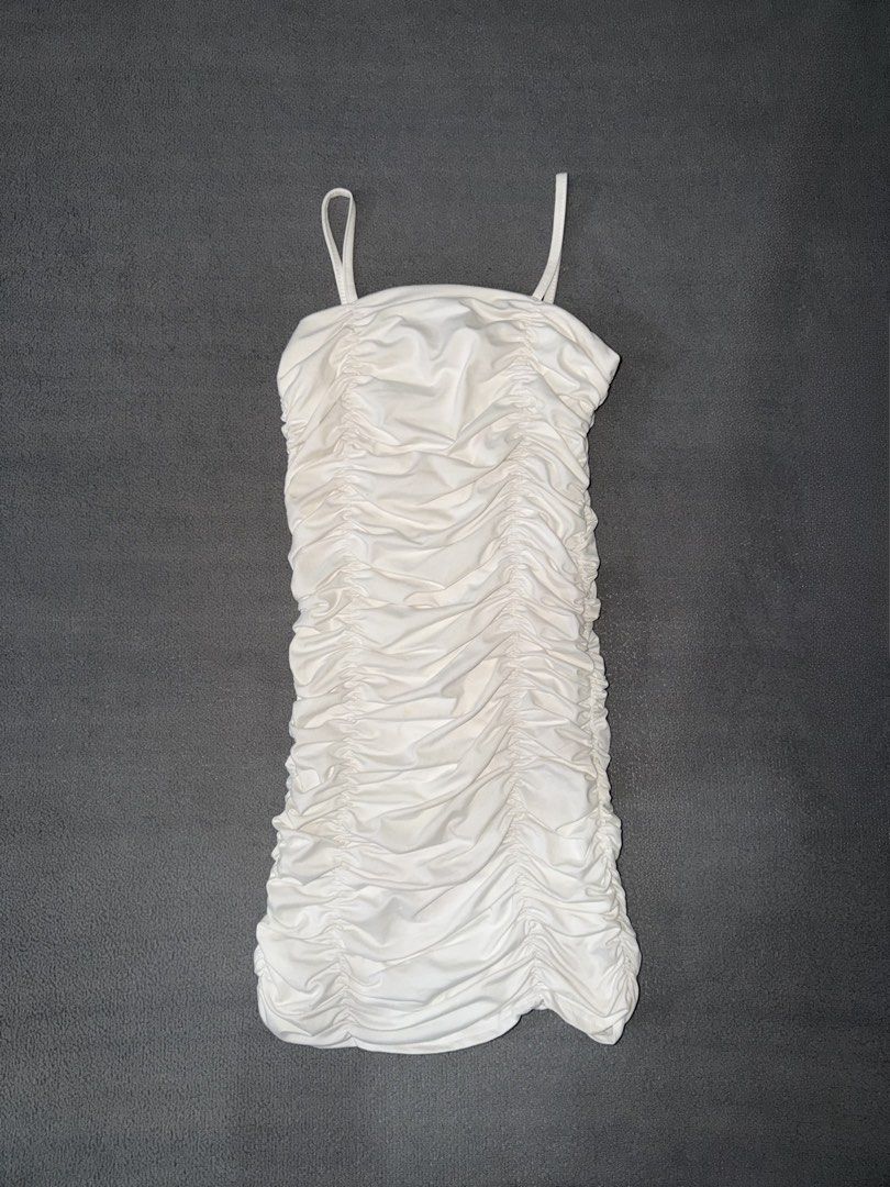 White Bodycon Dress (Category: Dresses) located in Quezon City. Submitted by spicycalimaki (Listing ID 1468622209, Image 1). Description: - fits XXS-XS frames best - last price posted 🏷️ zara h&m mango uniqlo monki cotton on urban revivo bershka pull & bear shein tiktok.