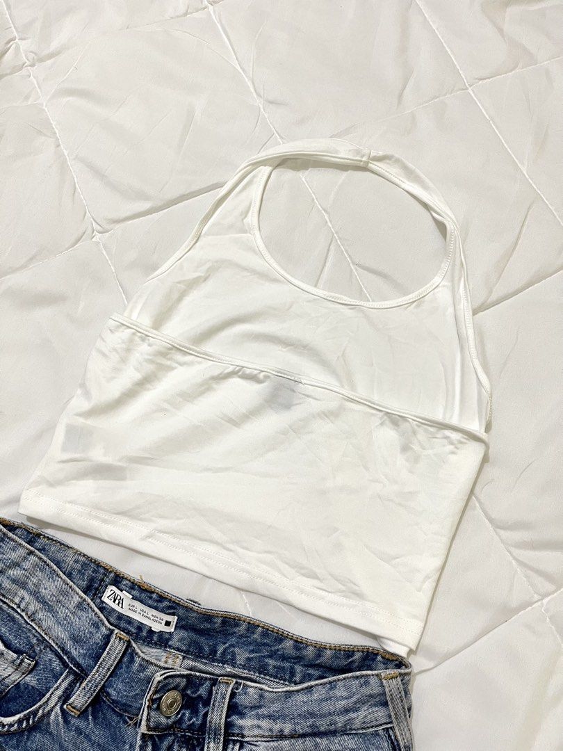 white halter top shein (Category: Sleeveless) located in Marikina City. Submitted by eloxade.ee (Listing ID 1468560503, Image 3). Description: 🪞m-l 🏷️ mine 100 10/10!.