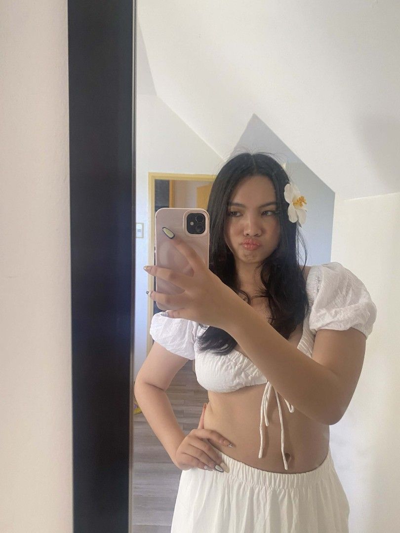 white top and skirt (Category: Sets or Coordinates) located in Calumpit. Submitted by hydrangeashues (Listing ID 1468525036, Image 3). Description: white top and skirt perfect for the beach or vacation..