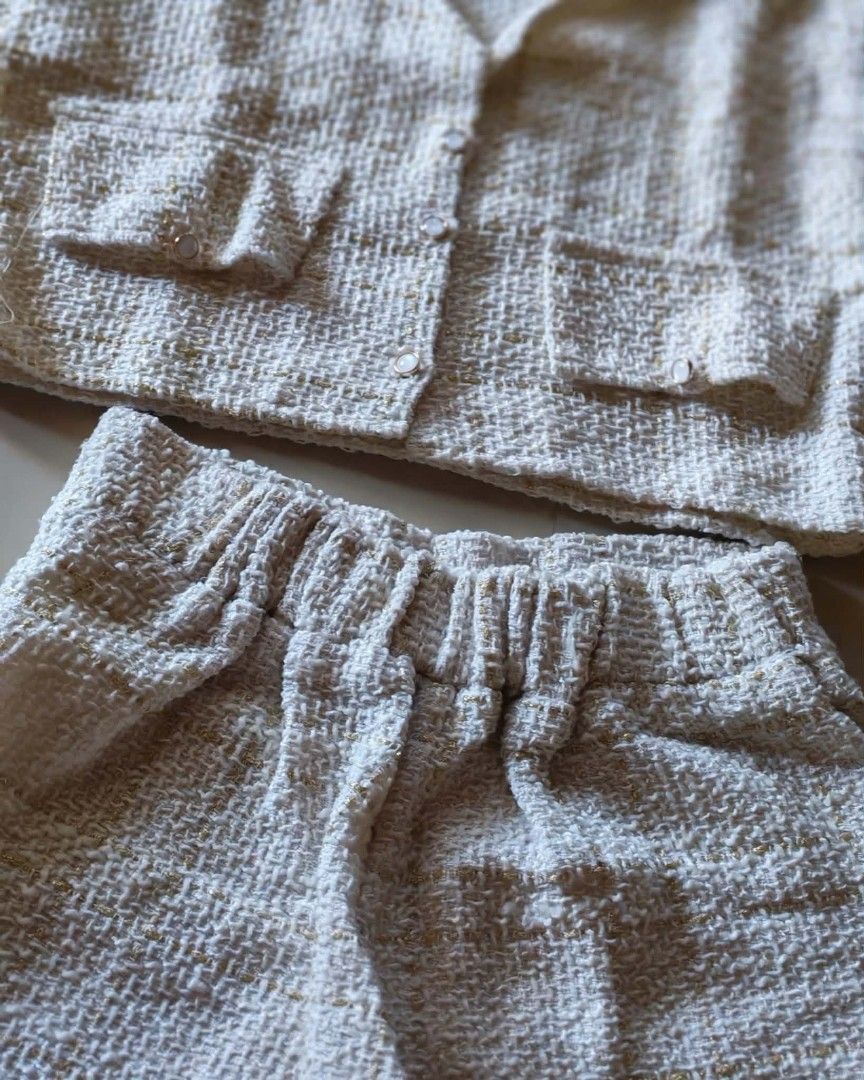 White tweed crop top and shorts set (Category: Sets or Coordinates) located in Malolos. Submitted by krissalayne (Listing ID 1468581748, Image 3). Description: Xs-Small Tweed Coords Loc malolos.