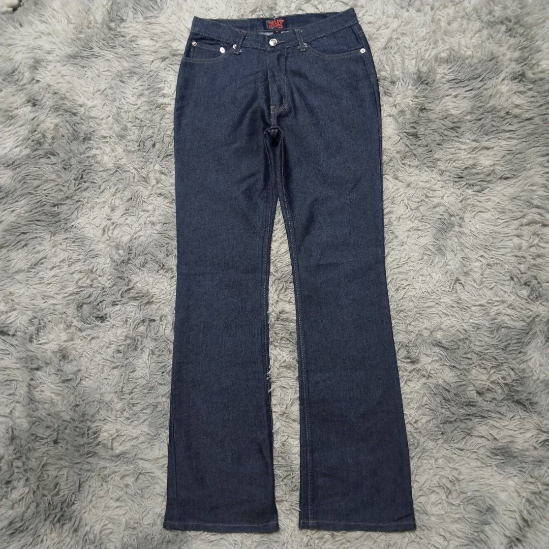 W&LT WALTER VAN BEIRENDONCK BOOT CUT JEANS (Category: Jeans) located in Cavite. Submitted by realdeal98 (Listing ID 1468670109, Image 1). Description: W&LT WALTER VAN BEIRENDONCK BOOT CUT JEANS - Like new condition Measurement when Iaid flat Size 29 on tag 14.5 inches waistline 42 inches length 42 inches outseam 32 inches inseam 9 inches leg opening 8 inches front rise 8.5 inches thigh 3000 shipped via JNT.