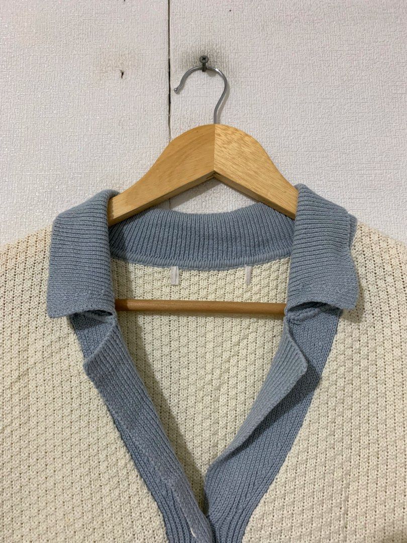 Women soft knit top (Category: Blouses) located in Calamba. Submitted by melaicas (Listing ID 1468617935, Image 3). Description: Armpit laid flat-19 inches Length 19 inches .