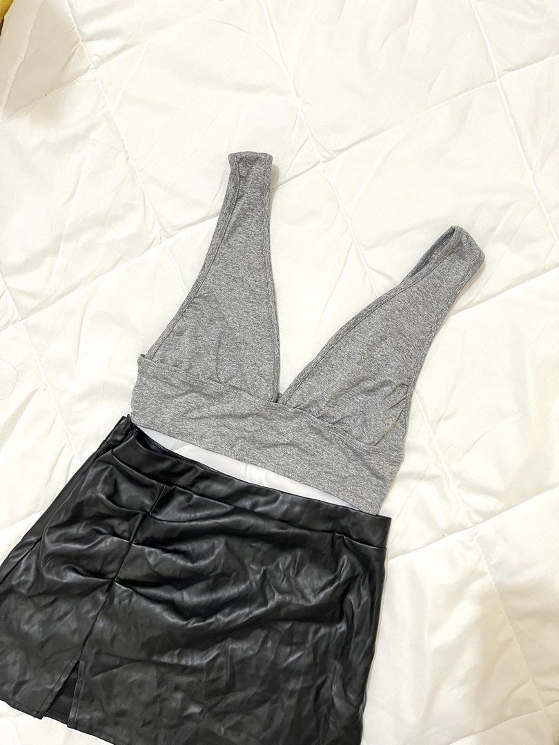 women’s work out Gray Top (Category: Sleeveless) located in Marikina City. Submitted by eloxade.ee (Listing ID 1468560745, Image 2). Description: 🪞s-m. 🏷️ mine 120 10/10!.