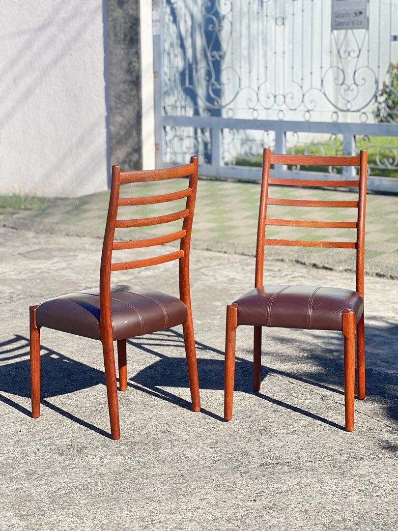 Wooden dining chair (Category: Chairs) located in Bulacan. Submitted by rock_off.thriftshop.ph (Listing ID 1468571352, Image 2). Description: .