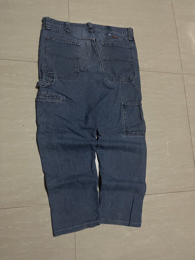 WRANGLER CARPENTER JEANS (Category: Jeans) located in Manila. Submitted by thrift2lifestyle (Listing ID 1468607872, Image 1). Description: WRANGLER CARPENTER JEANS W34 L38 T13 L.O8 ISSUE: PIN HOLE, ALTERED 450.