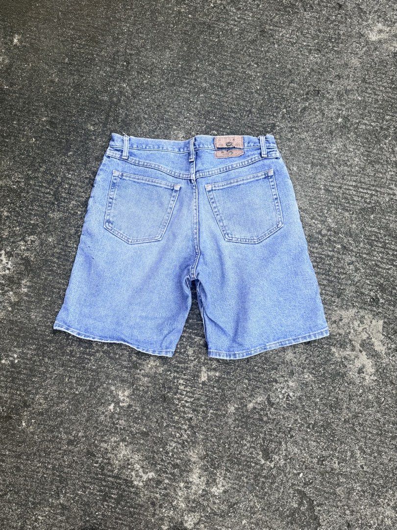 Wrangler Denim Jorts (Category: Shorts) located in Caloocan City. Submitted by __archived (Listing ID 1468504026, Image 2). Description: Waist: 32” Length: 20” Leg opening: 12”.