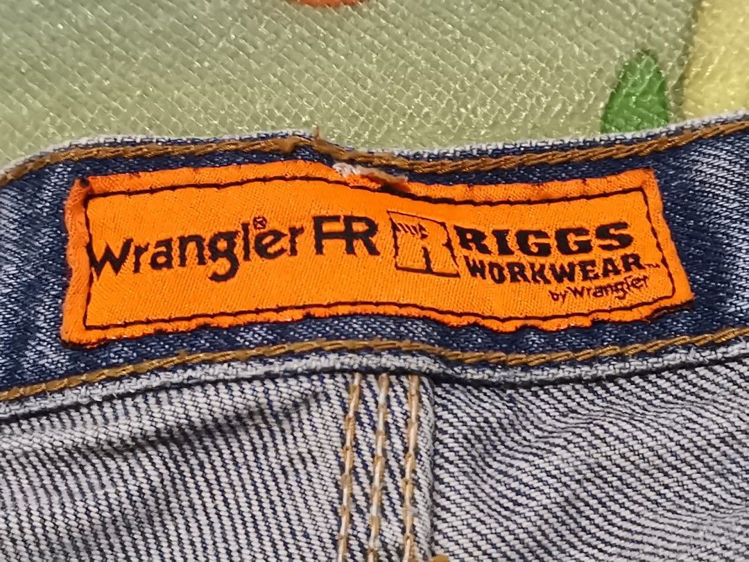 Wrangler Fire resistant denim pants (Category: Jeans) located in San Pedro. Submitted by thriftersthrift (Listing ID 1468505391, Image 3). Description: Waistline (inches) :36 Length(inches) :42 Good condition Issue : madumi need deep clean Color rate : 9/10 🌵ALL ITEMS ARE FROM UKAY BALE SO MANAGE YOUR EXPECTATION 🌵 ASK SELLER FOR MORE INFORMATION COLOR MAY CHANGE TRU LIGHTING.