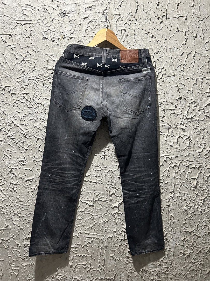 wtaps aw08 crossbone boro pants (Category: Jeans) located in Naga. Submitted by babyneptune (Listing ID 1468602473, Image 2). Description: verrygood condition .