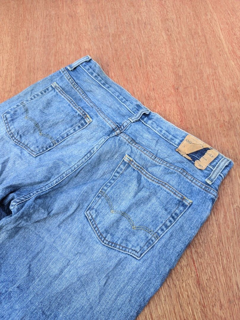 Y2k American Eagle men's bootcut (Category: Jeans) located in Kapalong. Submitted by hashhthrift (Listing ID 1468573661, Image 3). Description: issue needwash sign of usage actual measurements: waist 35 length 41 thigh 13 hem 10.