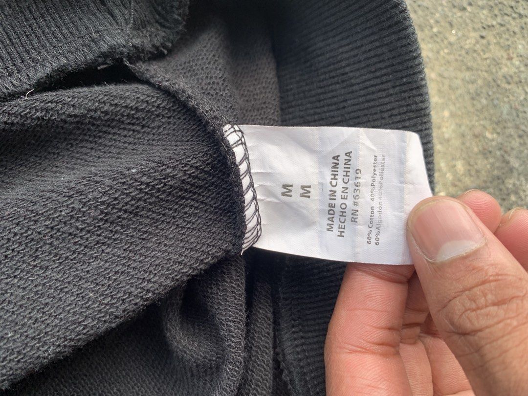 Y2k BEBE (Category: Coats, Jackets and Outerwear) located in Naga. Submitted by than09070539101 (Listing ID 1468519760, Image 3). Description: .