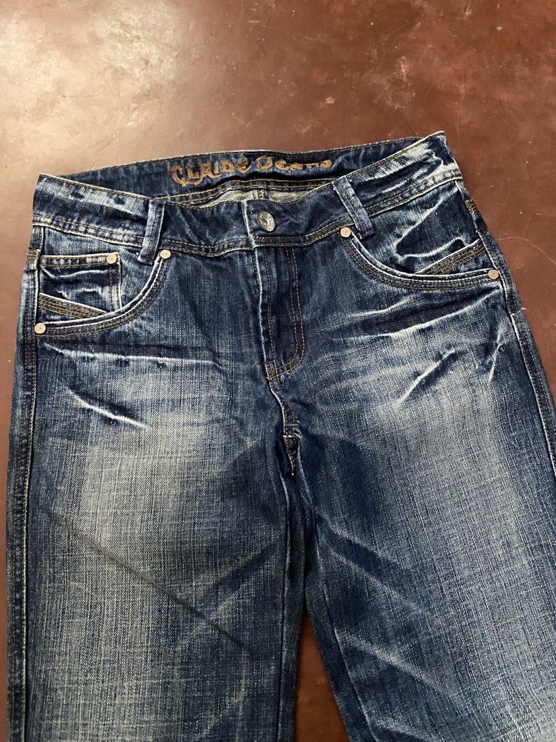 Y2k Clride Low~Rise Bootcut (Category: Jeans) located in Malita. Submitted by ronnyboi (Listing ID 1468646818, Image 2). Description: W:30 L:38 T:10 H:8 Mine:400.