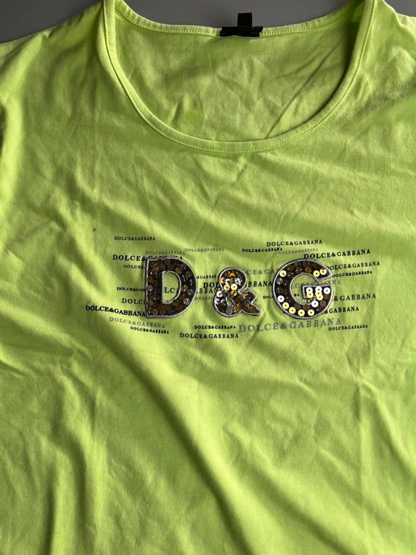 Y2K Dolce & Gabbana - Sequin Logo - Shirt (Category: Luxury Apparel) located in San Pablo. Submitted by hiddenrygn (Listing ID 1468633246, Image 3). Description: Y2K Dolce & Gabbana - Sequin Logo - Shirt Size : XXL(17” 22”) Signs of usage Excellent condition Authentic DM!.