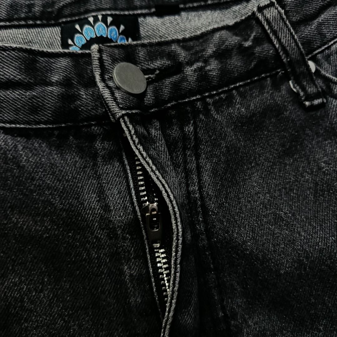 Y2K Double Knee Black Denim Carpenter Pants (Category: Jeans) located in Taytay. Submitted by hoodgrail.vtg (Listing ID 1468624594, Image 3). Description: • Excellent condition - Lightly used • Washed black denim with reinforced double-knee panels, rivet details, and a utility side loop • Size on tag: S — best fits W29 • Measurements: 15 x 39 in • Leg opening: 9 in • Color rate: 9/10 • Issue: None.