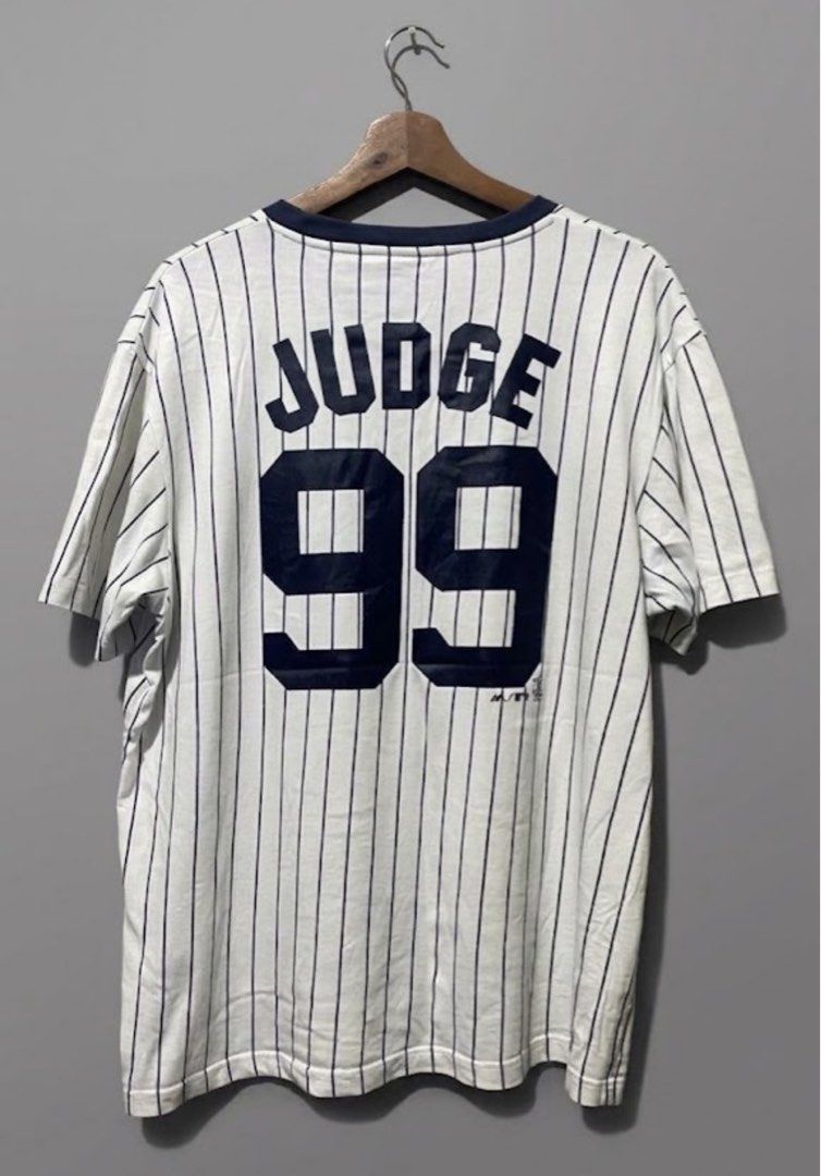 Y2K MLB NY YANKEES PINSTRIPE TEE (Category: Tshirts & Polo Shirts ) located in Davao. Submitted by ronz31 (Listing ID 1468511339, Image 3). Description: PTPA/FS NY YANKEES PINSTRIPE MLB TEE LARGE WITH BACKHIT W:22" L:28" DM📩.