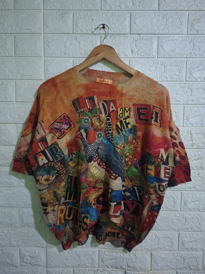 Y2k tops womens (Category: Others Tops) located in Bulacan. Submitted by bleue.finds (Listing ID 1468631294, Image 1). Description: Y2k tops womens - 21 front length - 24.5 back length - 24.5 width - as new - no issue - maganda tela parang fishnet .