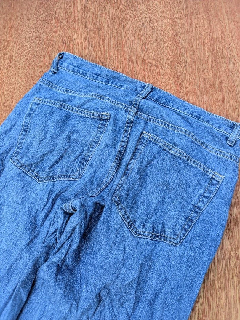 Y2k Urban Pipeline men's bootcut relax bootcut (Category: Jeans) located in Kapalong. Submitted by hashhthrift (Listing ID 1468573200, Image 3). Description: issue need wash sign of usage actual measurements: waist 34 length 44 hem 9.5 thigh 12.