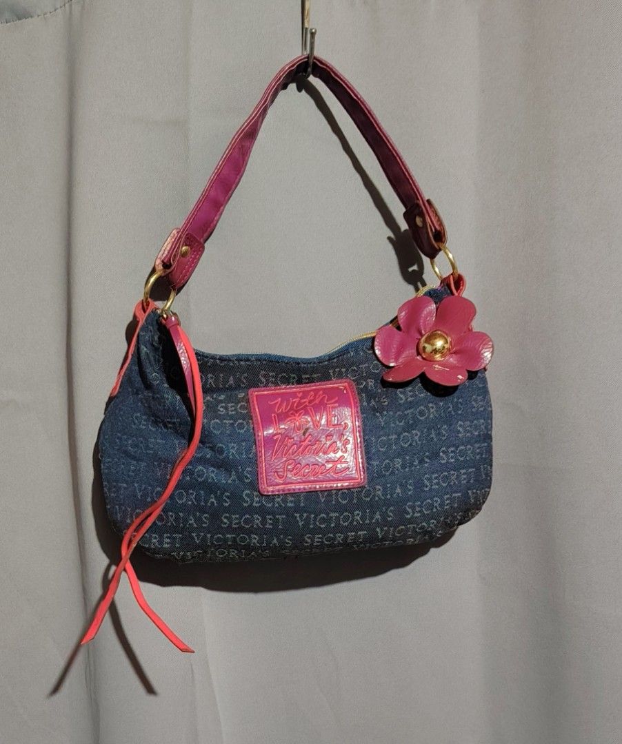 y2k victoria secret (Category: Shoulder Bags) located in Cavite. Submitted by thrift_finds2000 (Listing ID 1468705871, Image 1). Description: .