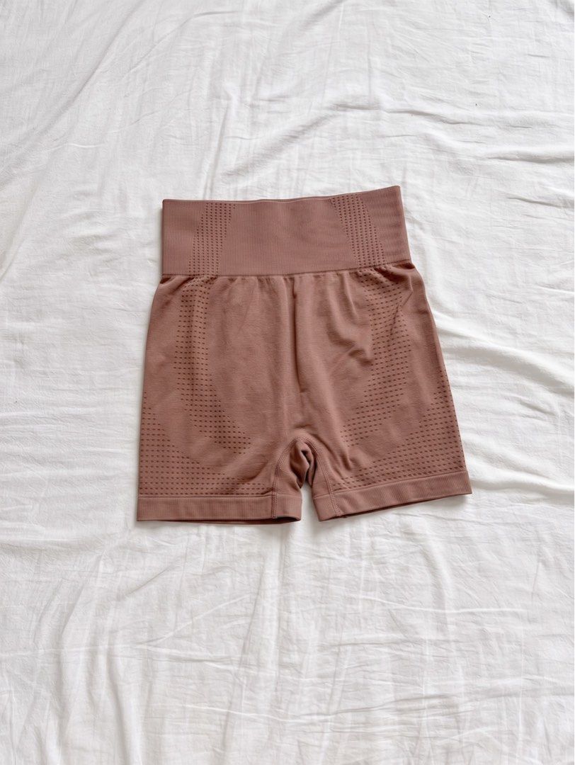 Yoga Shorts (Category: Activewear) located in Cavite. Submitted by nezaph (Listing ID 1468611254, Image 1). Description: .