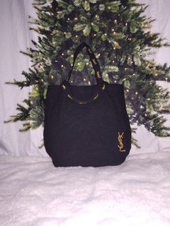 (Category: ) located in . Submitted by thrifted-sheila04 (Listing ID 1468640059, Image 1). Description: .