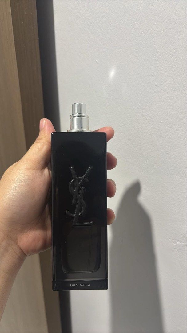 Yves Saint Laurent MYSLF Eau de Parfum (Category: Fragrance & Deodorants) located in Manila. Submitted by silverlion_855a79 (Listing ID 1468612028, Image 1). Description: - Authentic Yves Saint Laurent MYSLF fragrance - Size: 100ml around 80% 100% authentic pwede nyo check code willing to give my fb account bago lang kasi dito sa apps.