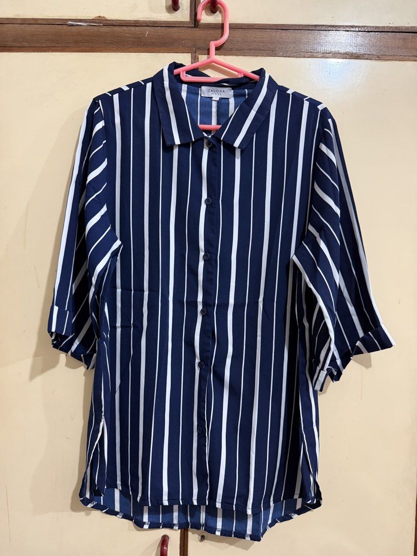 Zalora Blue Stripes Top Medium (Category: Blouses) located in Manila. Submitted by preloved_new_forsale (Listing ID 1468517672, Image 1). Description: .