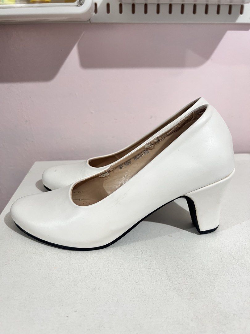 Zanea White Block Heel Pumps (Size 7) (Category: Heels) located in Imus. Submitted by colesj (Listing ID 1468543414, Image 3). Description: Zanea White Closed Heels Selling my preloved Zanea white closed heels. Only used twice! Has some peeling on the inner part, but it’s not visible when worn. • Brand: Zanea • Color: White • Size: 37 • Style: Closed heels • Condition: Used twice, with minor peeling inside.