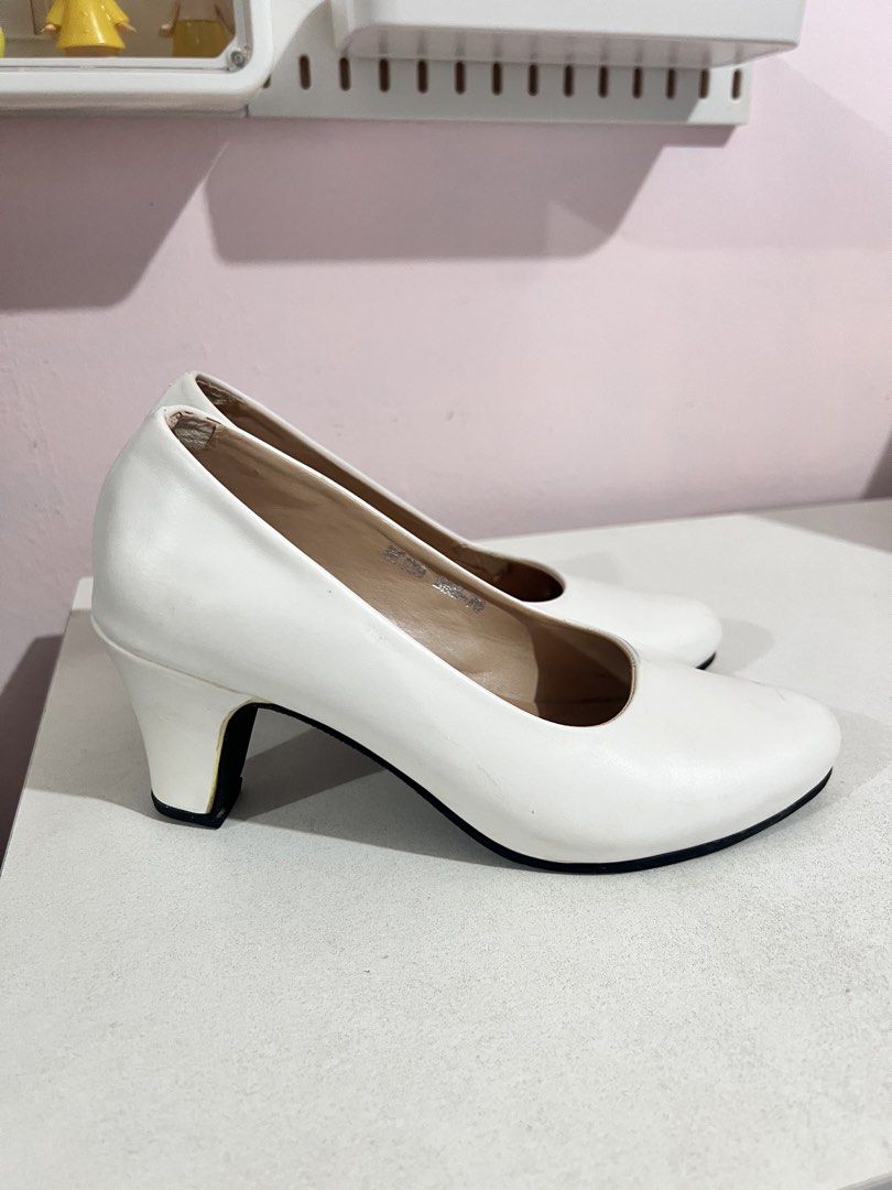 Zanea White Block Heel Pumps (Size 7) (Category: Heels) located in Imus. Submitted by colesj (Listing ID 1468543414, Image 2). Description: Zanea White Closed Heels Selling my preloved Zanea white closed heels. Only used twice! Has some peeling on the inner part, but it’s not visible when worn. • Brand: Zanea • Color: White • Size: 37 • Style: Closed heels • Condition: Used twice, with minor peeling inside.