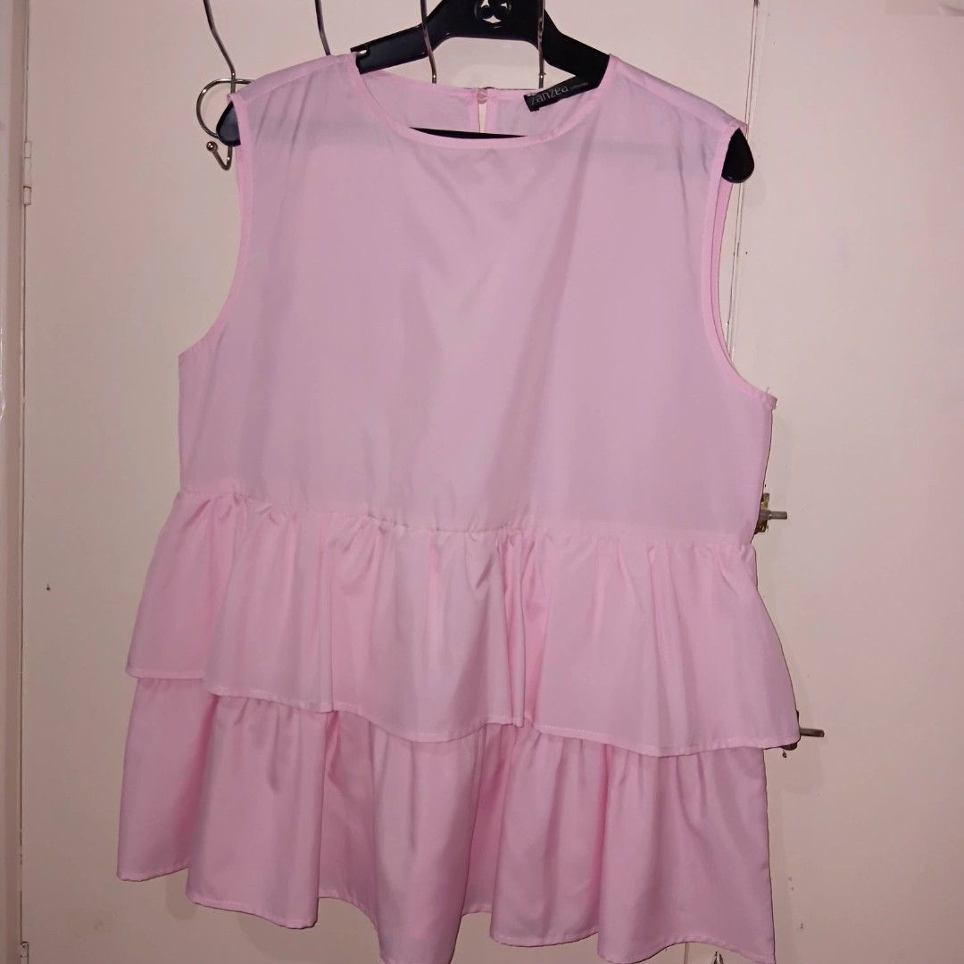 ZANZEA PINK RUFFLED TOP XL (Category: Blouses) located in Manila. Submitted by twentyfifthbymaria (Listing ID 1468505610, Image 1). Description: decluttering! lost weight so I cant wear this na:<.