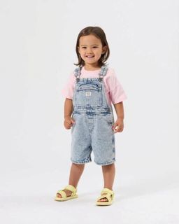 (Category: ) located in . Submitted by littlebebekidsstuff (Listing ID 1468506311, Image 1). Description: .