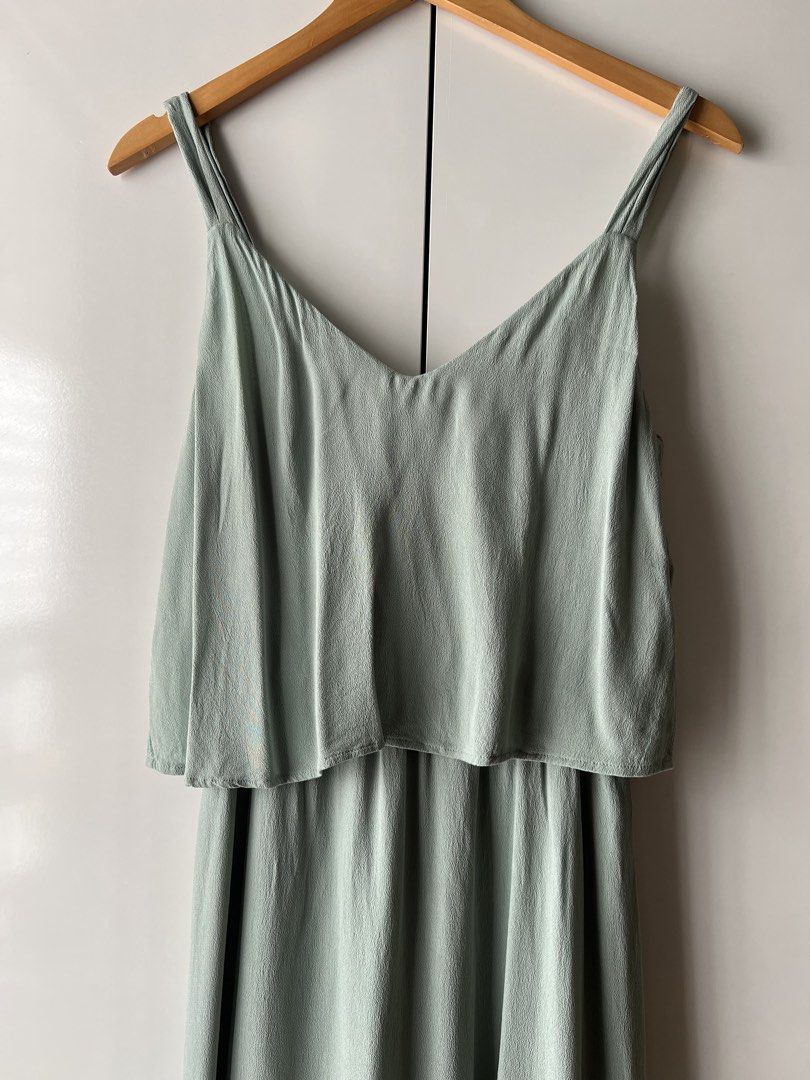 Zara Basic Collection Mint Green Maxi Dress (Category: Dresses) located in Mandaluyong City. Submitted by katecdp (Listing ID 1468691187, Image 3). Description: Selling low cus I got this on sale. Strap length is adjustable and dress is almost like free size 🩷 most flattering for S-M 🩷 👗 Seller reference: 5’5’ height, 34” bust, 29” waist 💸 MOP: GCash, BPI QR Decluttering my closet with items mostly used for events. Feel free to browse my othe